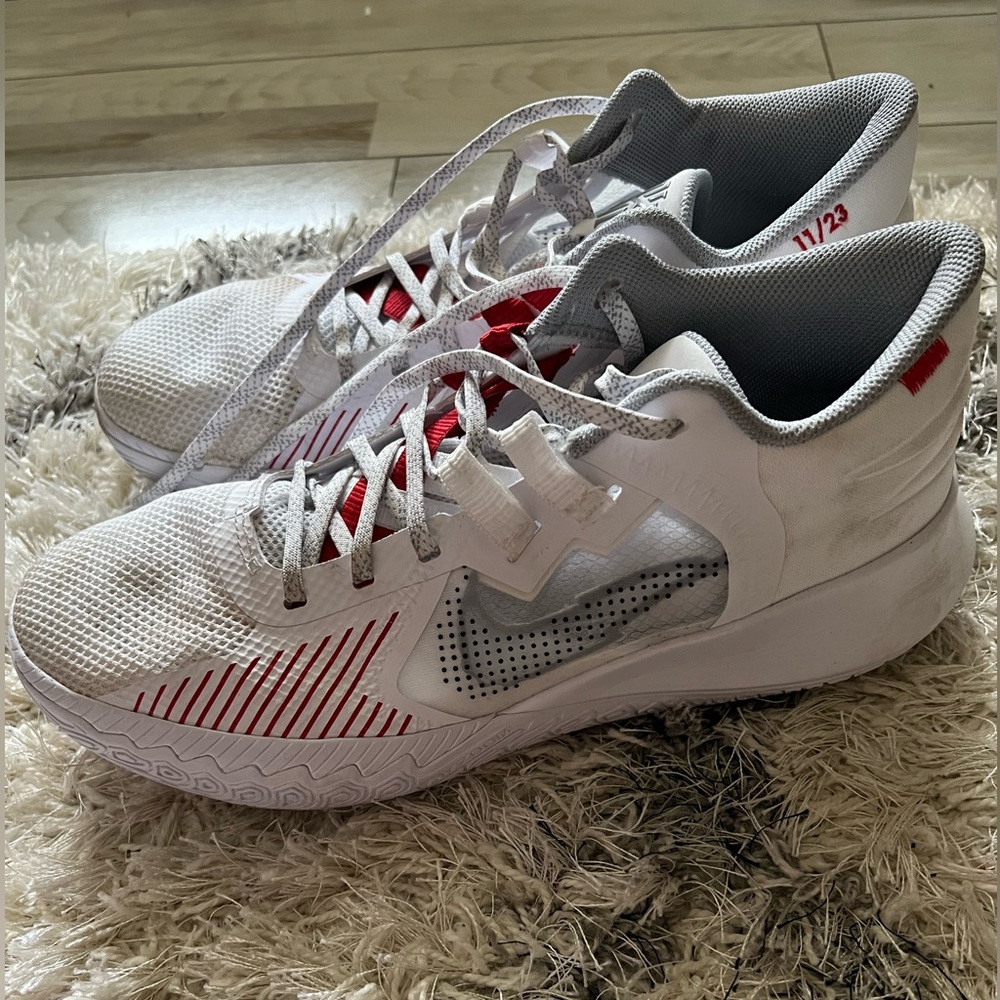 Men’s Nike Flytrap 5 Basketball shoes